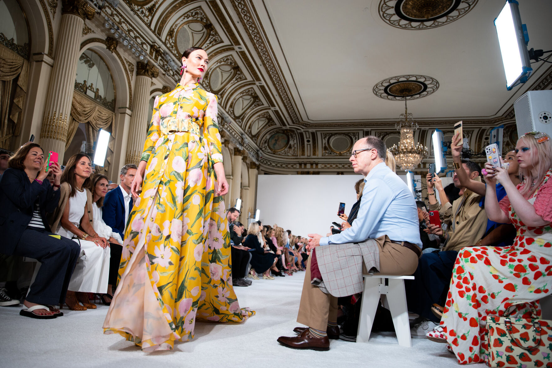 Fashion Carolina Herrera Fall 2022